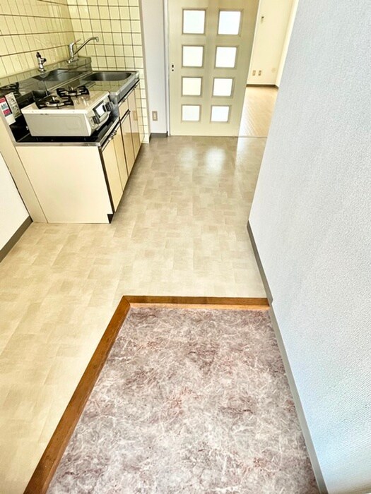 物件内観写真19　(玄関)