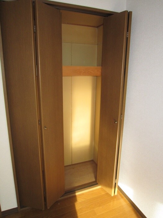 物件内観写真13　(収納)