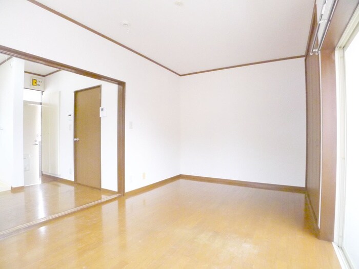 物件内観写真8　(居室)