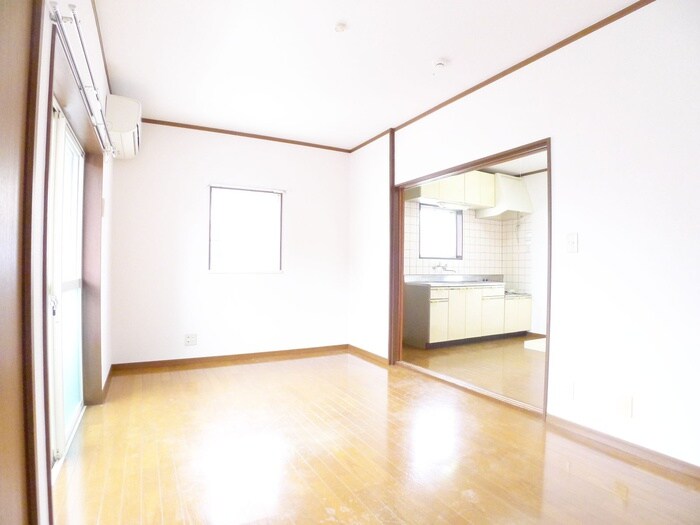 物件内観写真9　(居室)