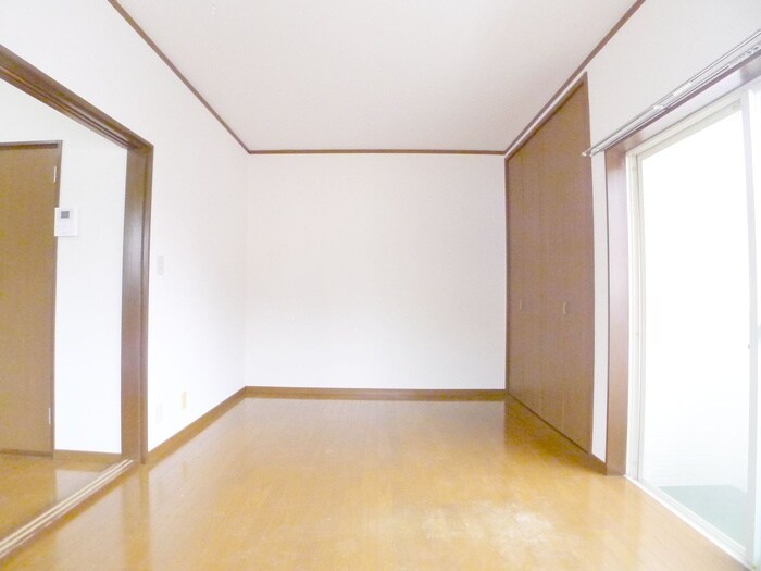 物件内観写真18　(居室)