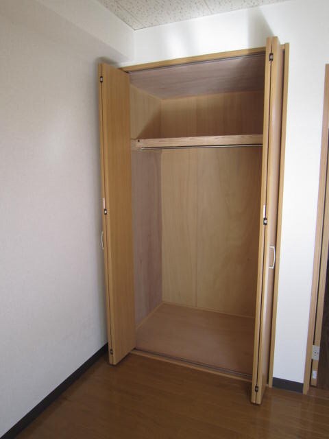 物件内観写真7　(収納)