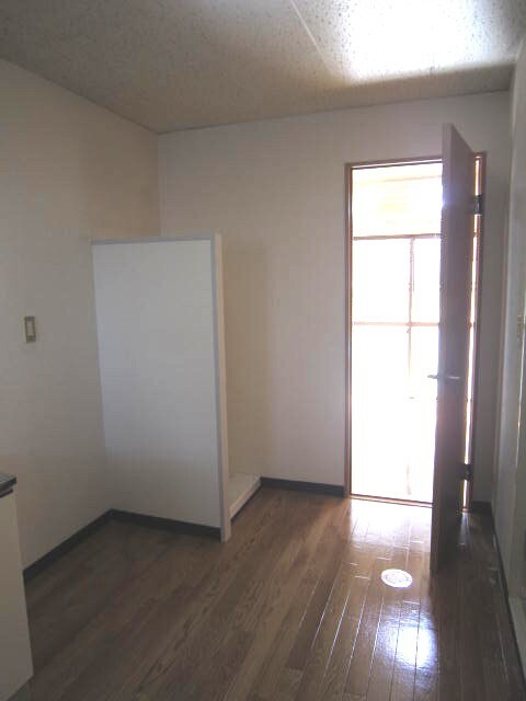 物件内観写真14　(廊下)