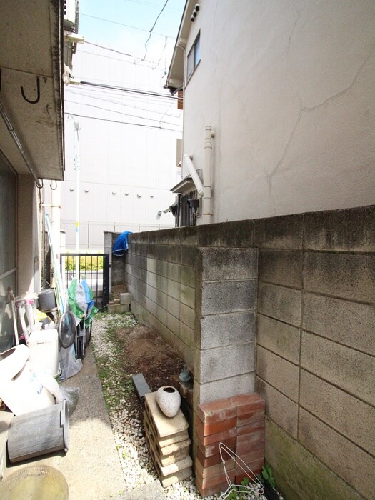 物件内観写真22　(室内からの展望)