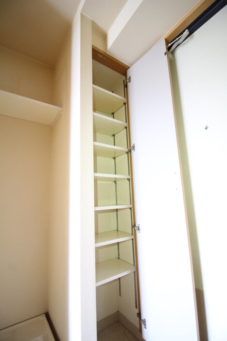 物件内観写真17　(靴箱)