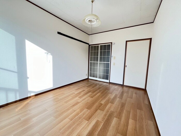 物件内観写真7　(居室)