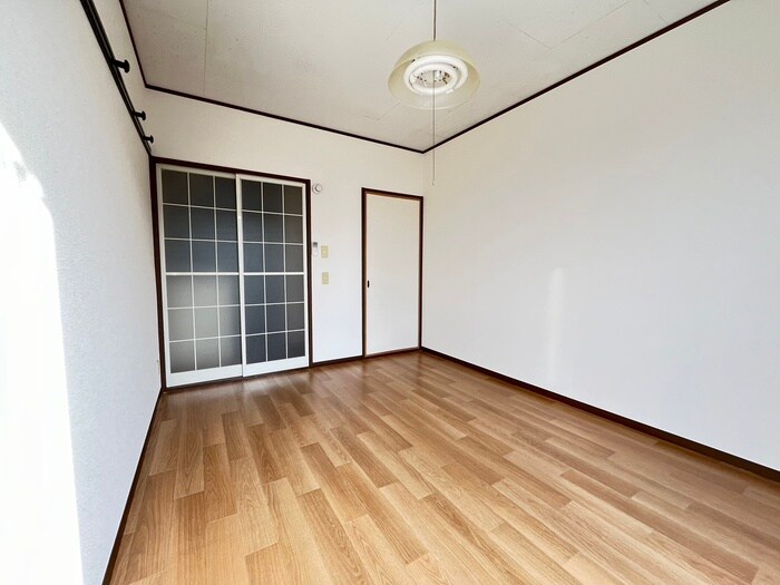 物件内観写真8　(居室)