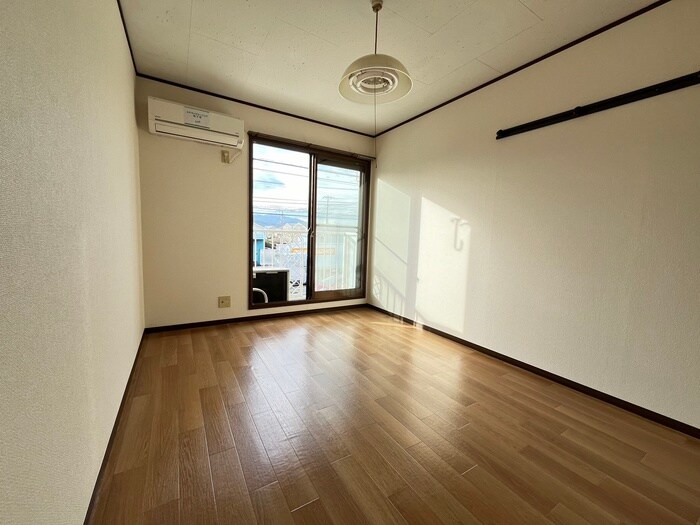 物件内観写真9　(居室)