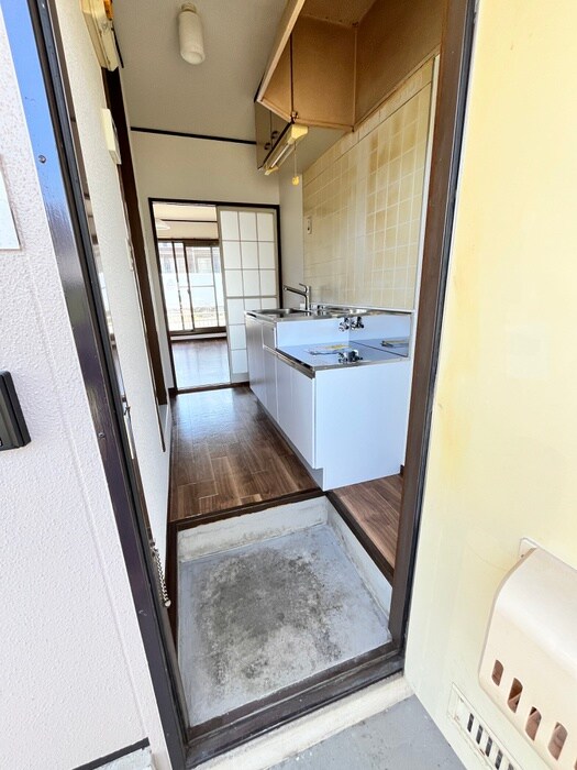 物件内観写真15　(玄関)