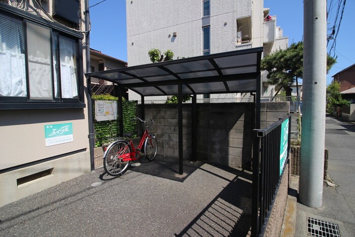 物件外観写真3　(駐輪場)