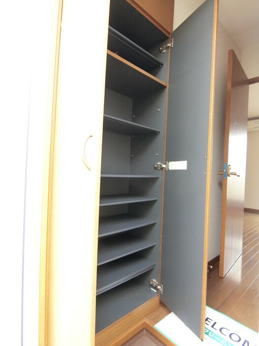 物件内観写真19　(靴箱)