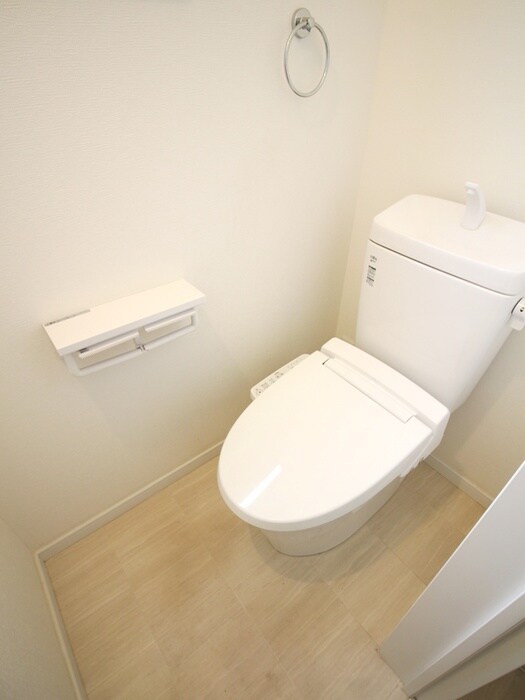 物件内観写真15　(トイレ)