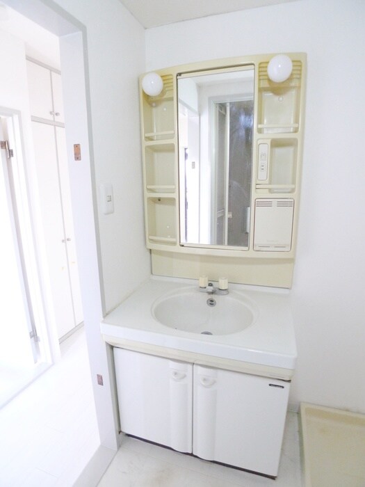 スリーゼヒルの洗面