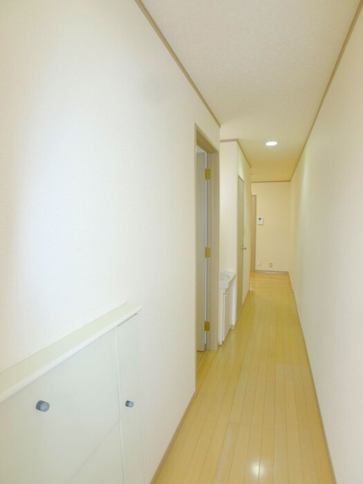 物件内観写真15　(廊下)