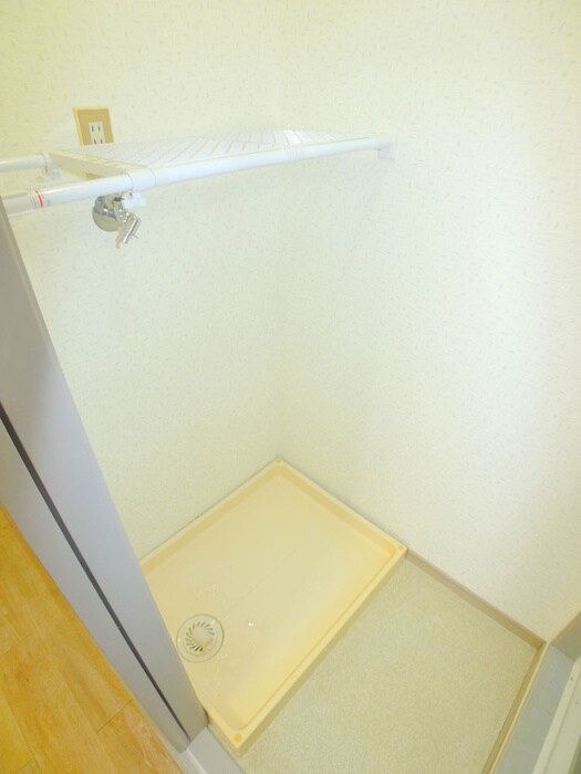 物件内観写真19　(洗濯機置場)