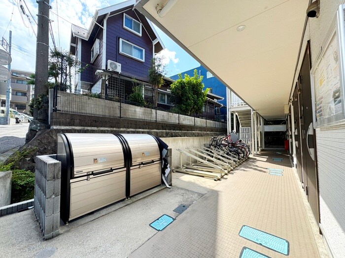 物件外観写真4　(建物設備)