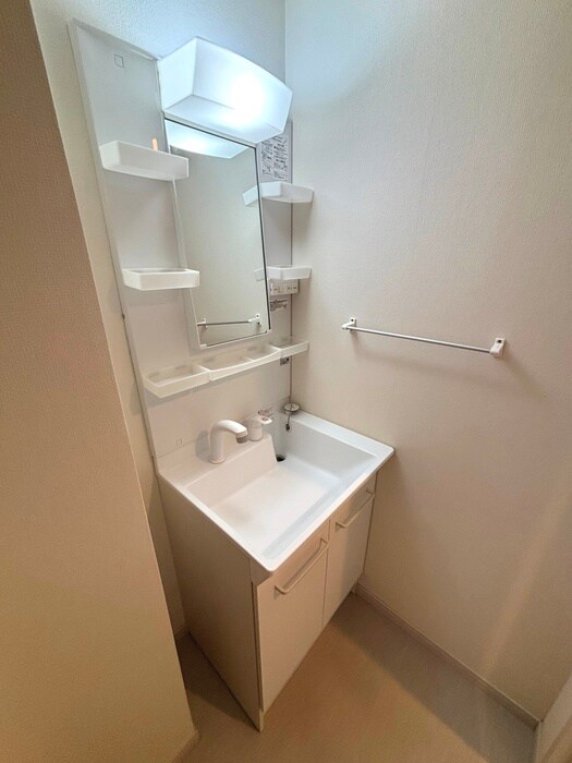 物件内観写真15　(洗面)