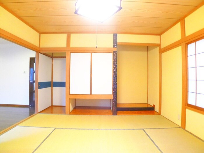 物件内観写真9　(居室)