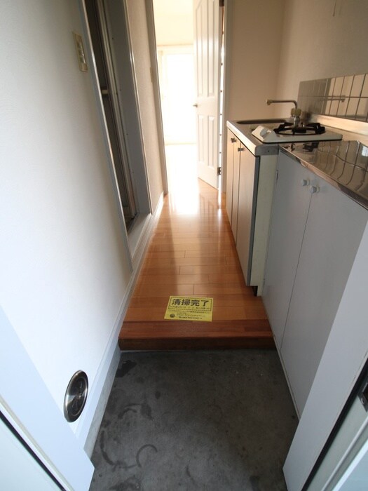 物件内観写真14　(玄関)