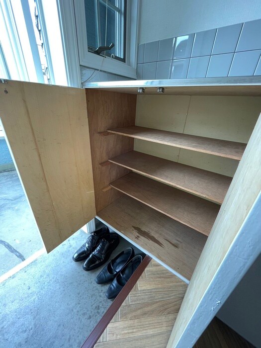 物件内観写真18　(靴箱)