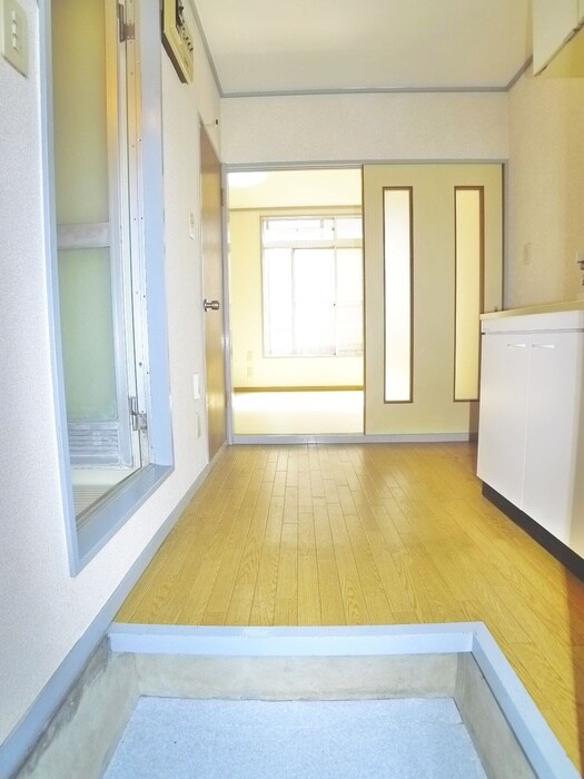 物件内観写真19　(玄関)