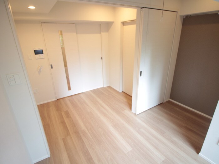 物件内観写真10　(居室)