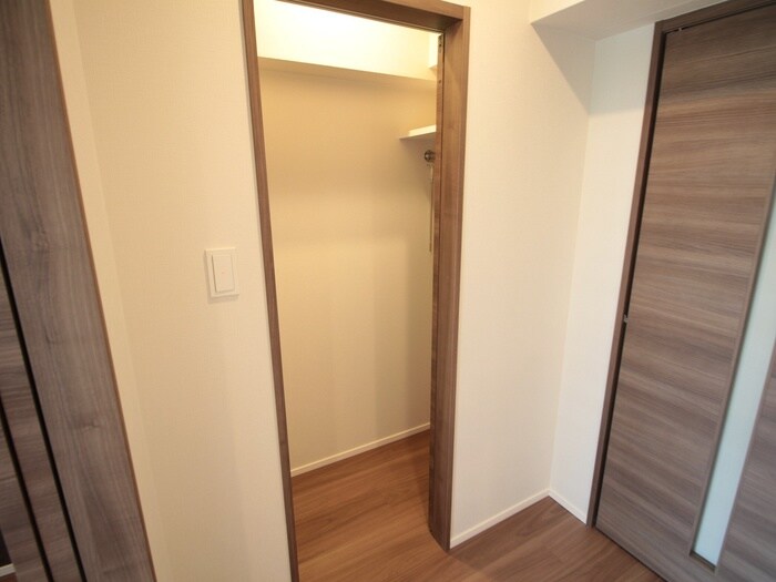 物件内観写真10　(収納)