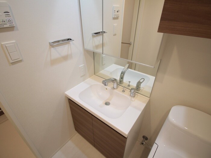 物件内観写真13　(洗面)