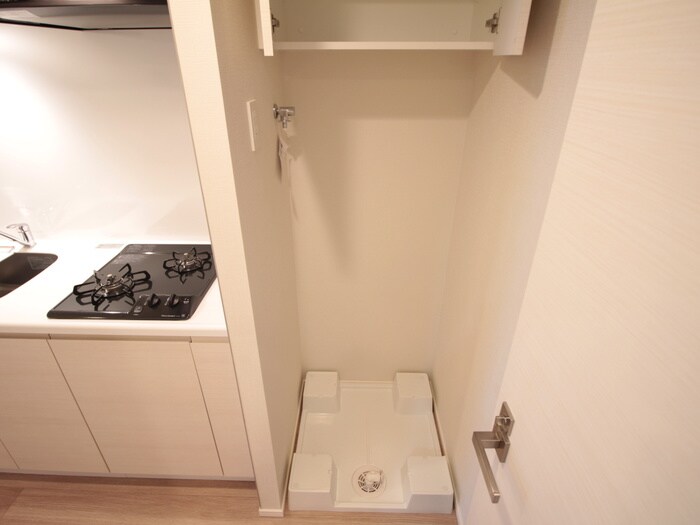 物件内観写真18　(洗濯機置場)