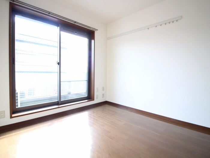 物件内観写真6　(居室)