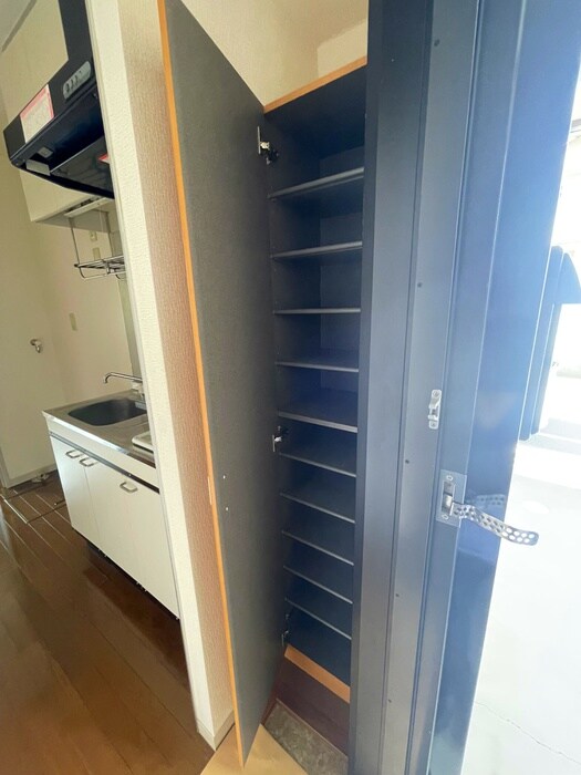物件内観写真17　(靴箱)