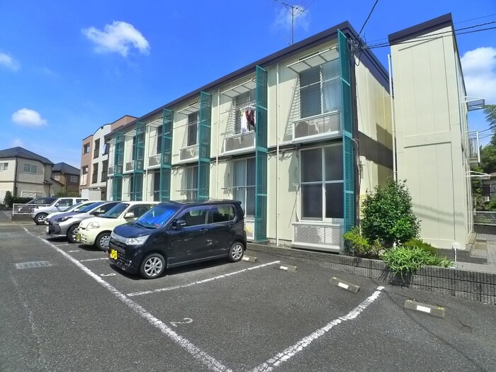 物件外観写真5　(駐車場)