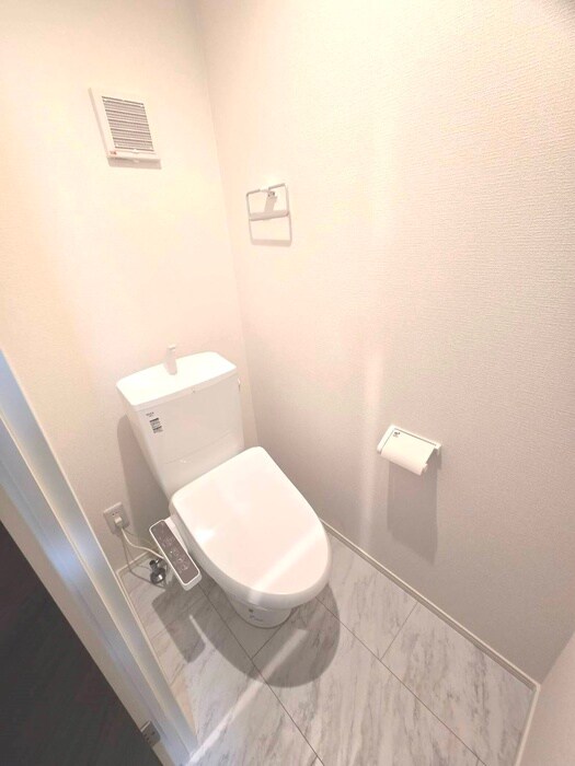 物件内観写真9　(トイレ)