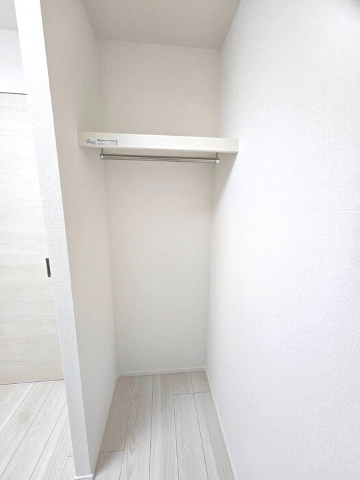 物件内観写真12　(収納)