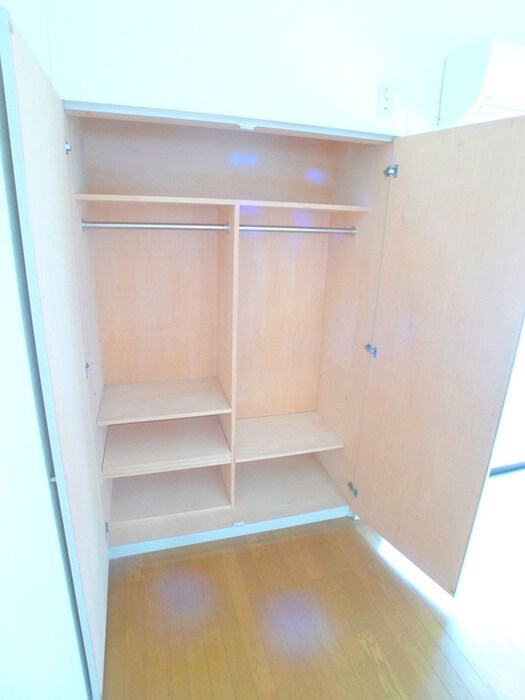 物件内観写真10　(収納)