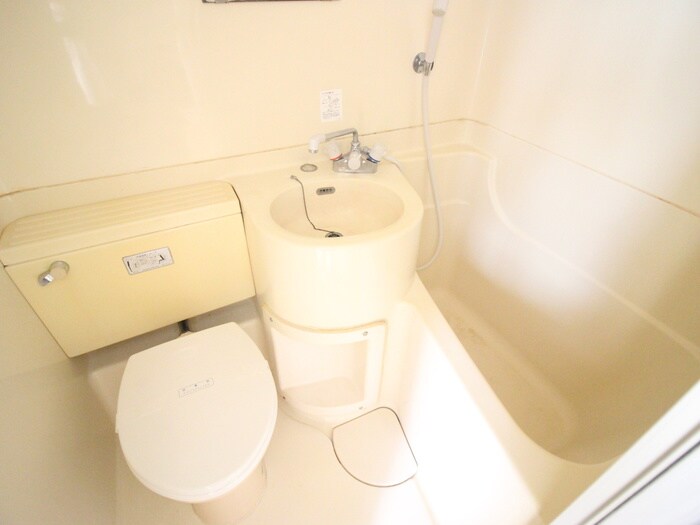 物件内観写真12　(バス／シャワールーム等)