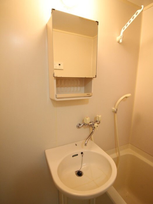 物件内観写真9　(洗面)