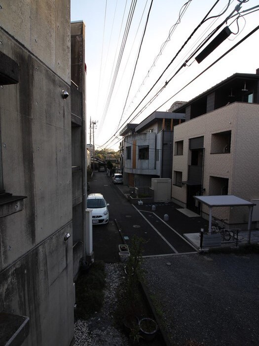 物件内観写真16　(室内からの展望)