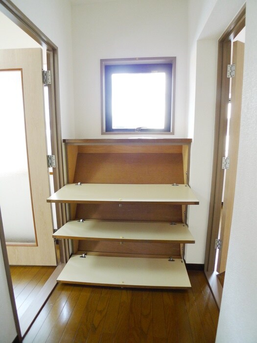 物件内観写真17　(靴箱)