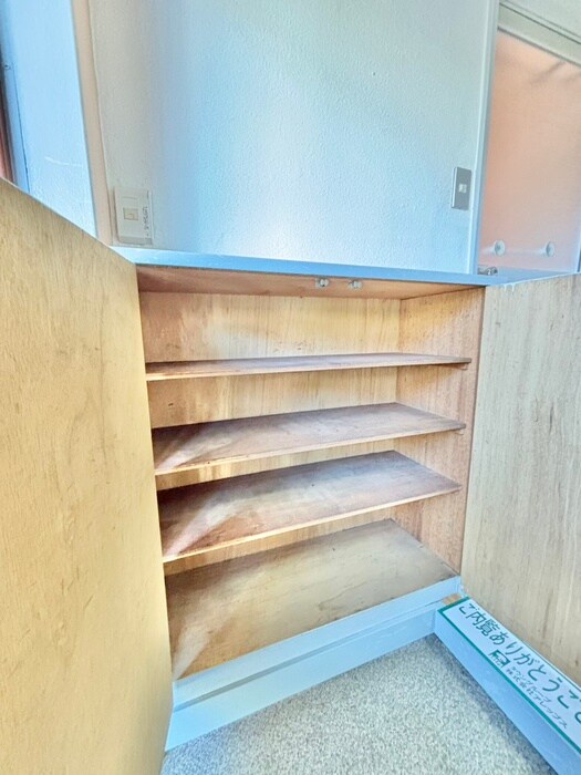 コ－ポ東浦の靴箱