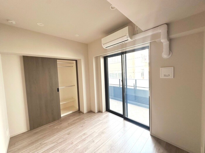 物件内観写真5　(居室)