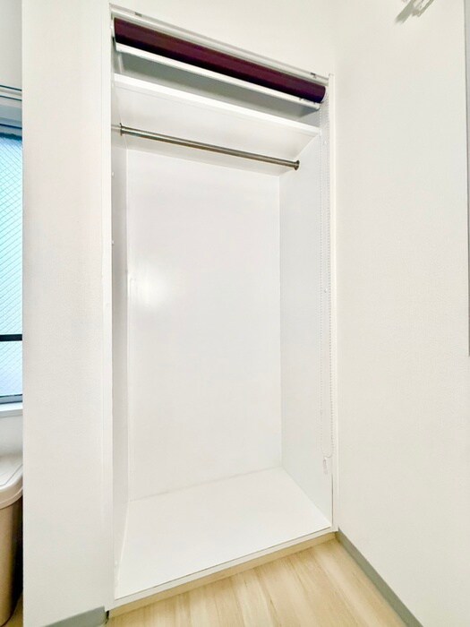 物件内観写真12　(収納)