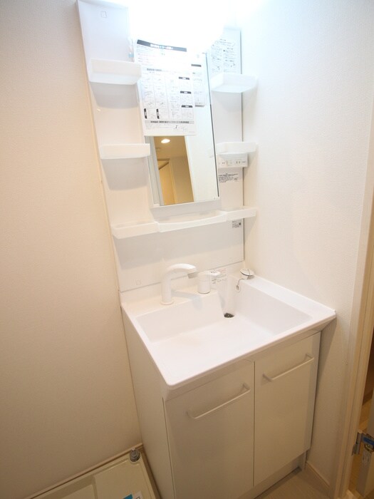 物件内観写真12　(洗面)