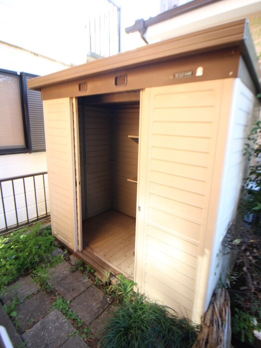 物件外観写真5　(駐輪場)