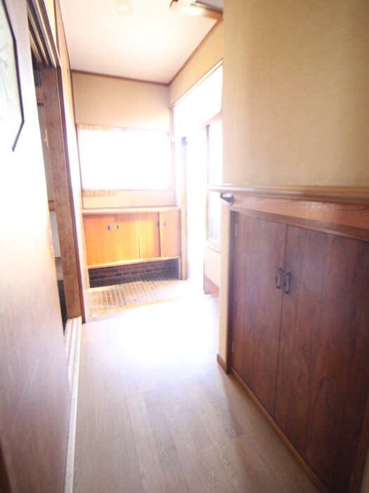 物件内観写真20　(玄関)