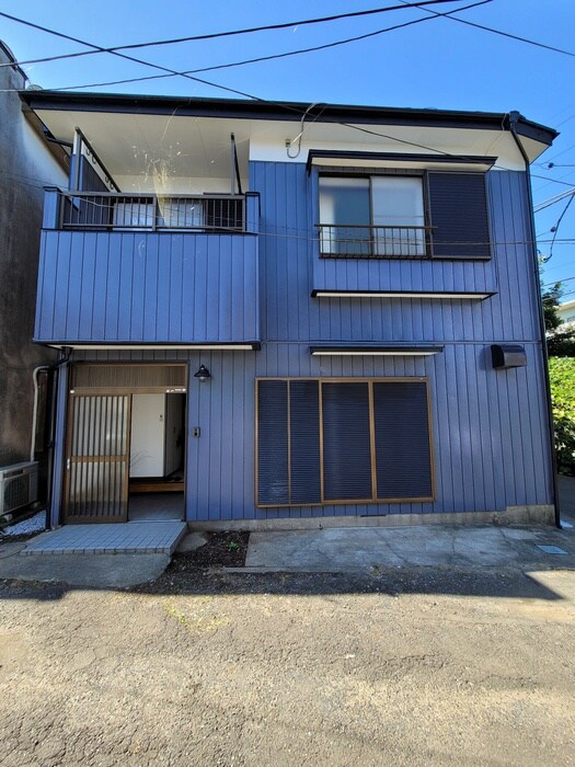 物件外観写真4　(エントランス部分)