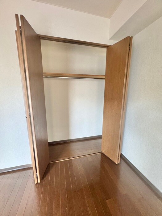 物件内観写真18　(収納)