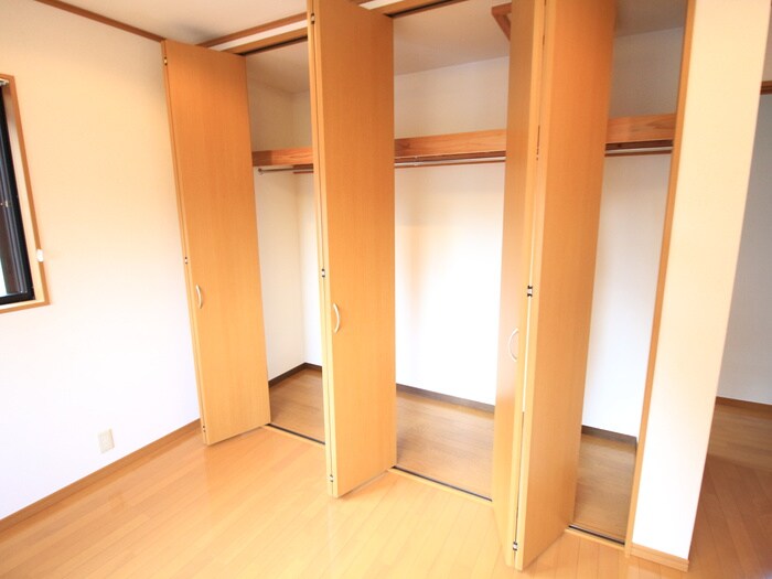 物件内観写真11　(収納)