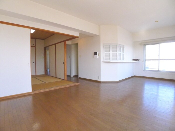 サンパセオ新柏E号棟（806）の居室