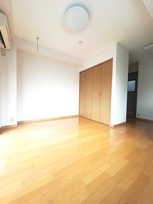 物件内観写真11　(居室)